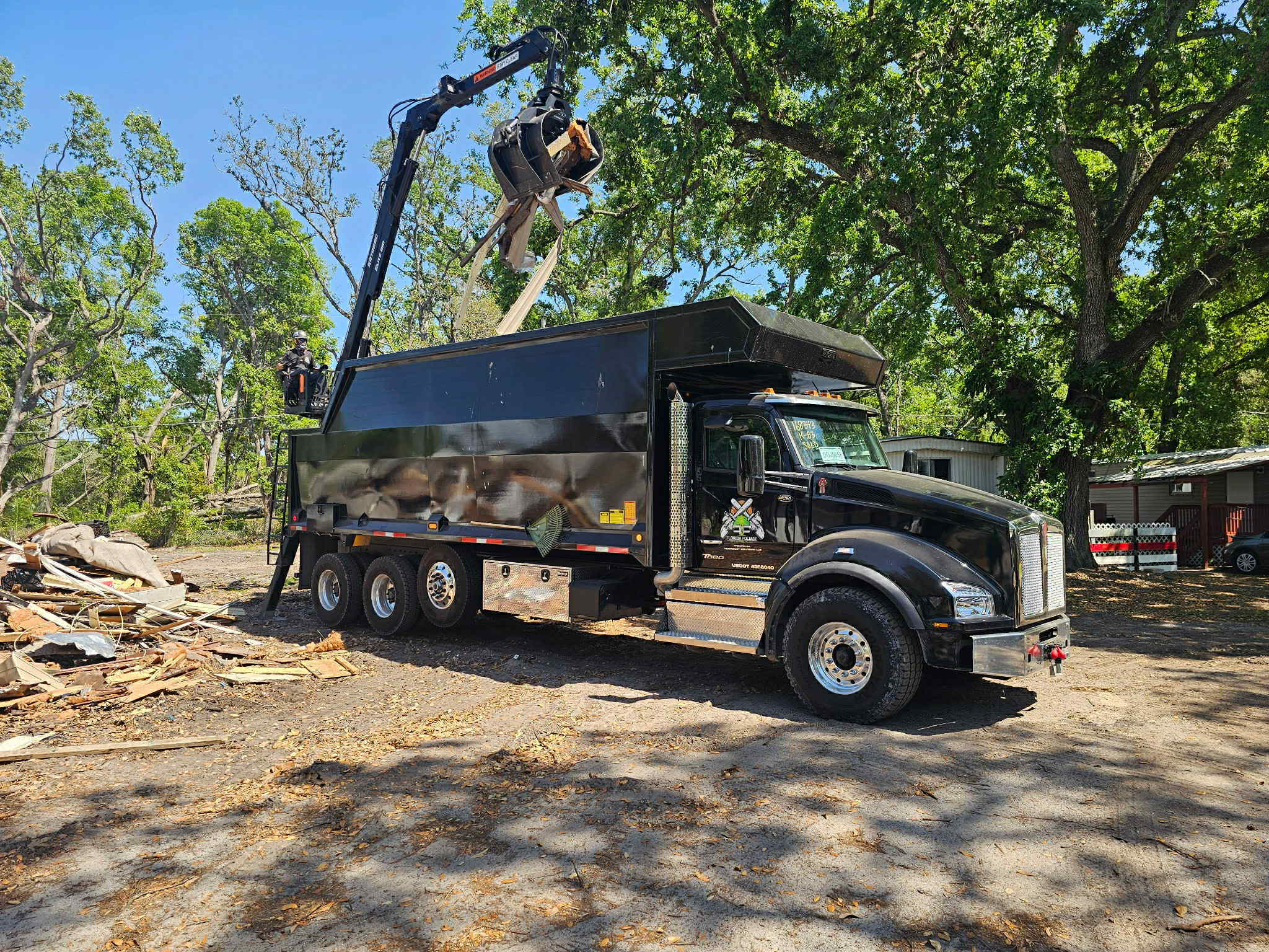 482642fd-4420-42c8-a614-c5a64d7a11d6 Florida Foliage